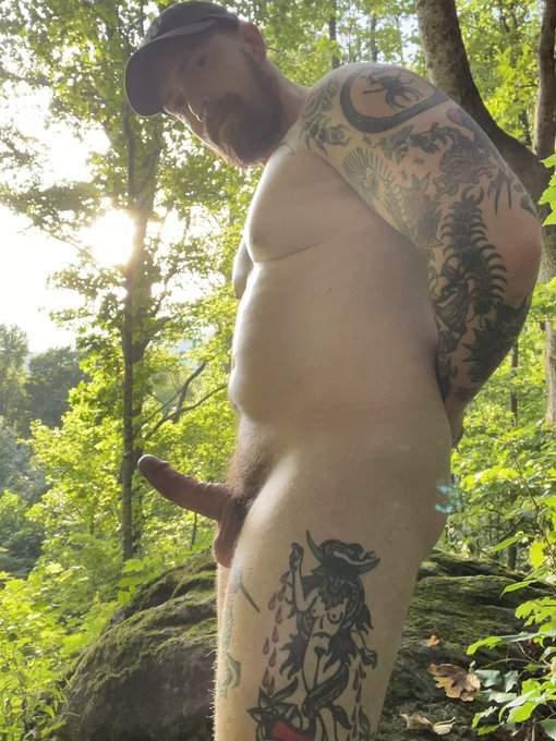 How&rsquo;s everyone&rsquo;s day 🥰 https://t.co/S4LoA22MuC