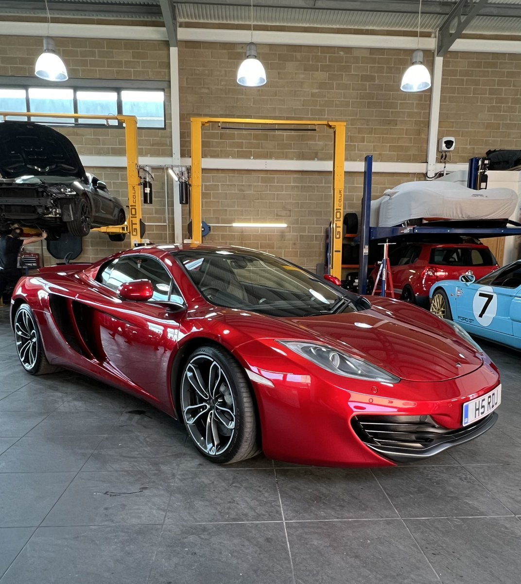 BrCarDetailing's tweet photo. Volcano Red anyone? https://t.co/24nGTyQoW6