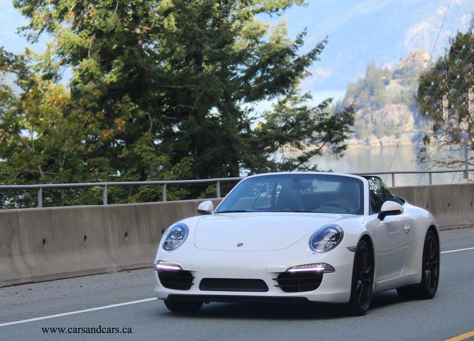 Porsche

 #Porsche #GermanCar 
 porsche.carsblitz.com