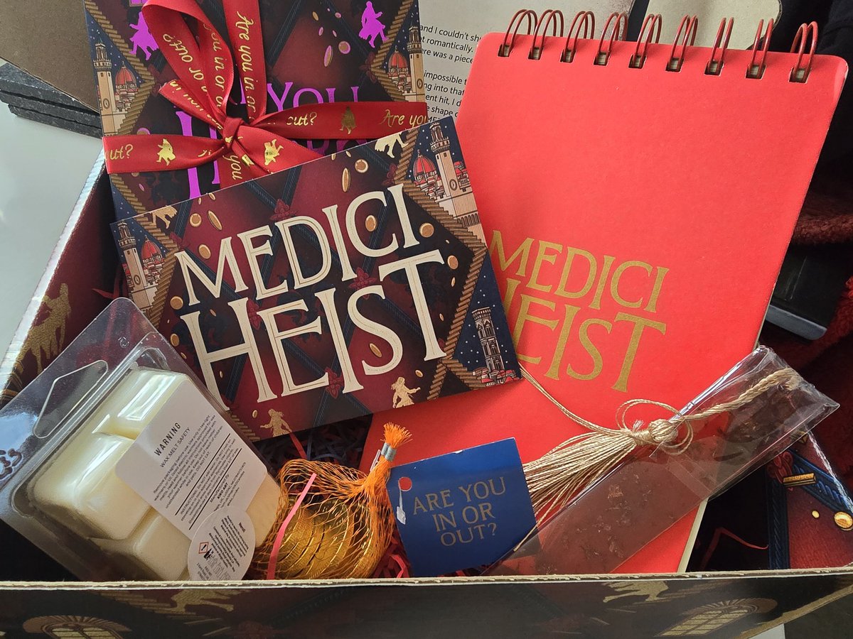 Finally got a chance to open this amazing package. Cannot wait to read #mediciheist a huge thank to @AtomBooks @LittleBrownUK and @SchneiderJamz for sending. Out 6.8.24, I am so in!!!