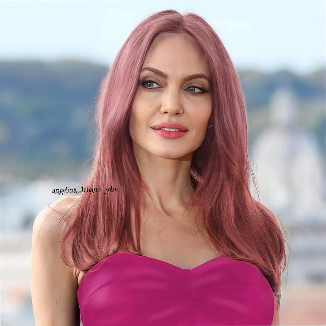 #angelinajolie