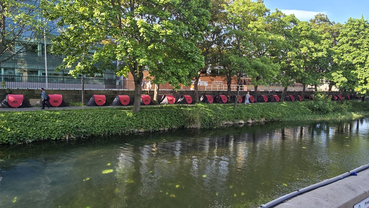 Still 30 tents by my count down by the Grand Canal - remains to be seen if the number will grow over the weekend.