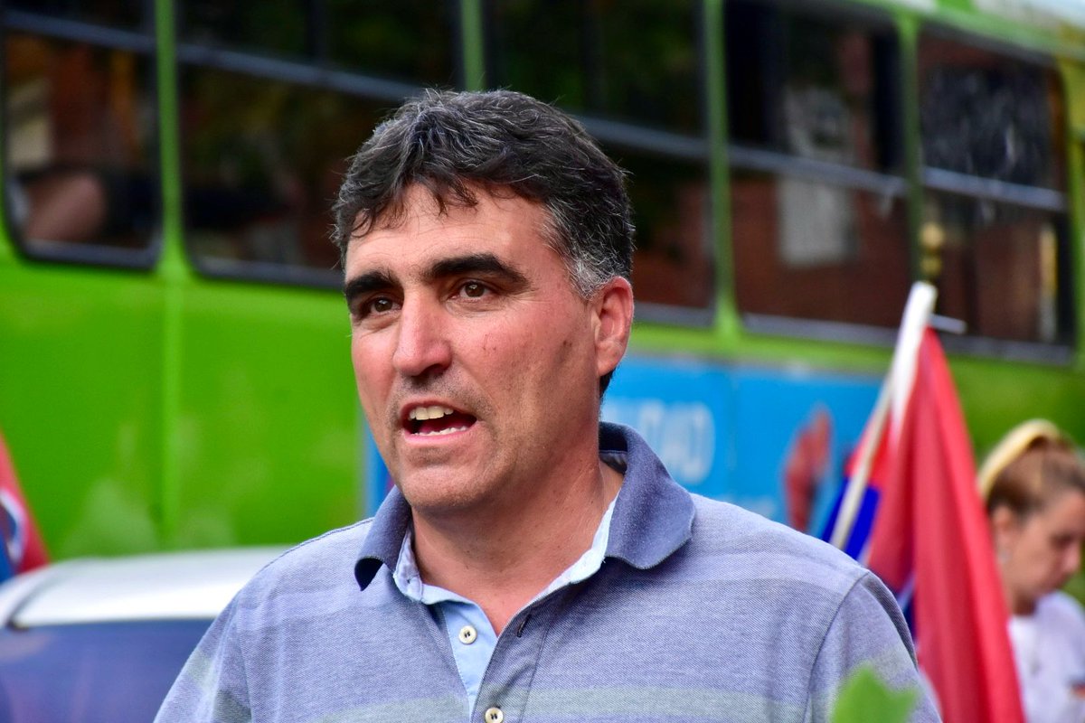 LAS MUJERES Y HOMBRES DEL FRENTE AMPLIO: UN COLECTIVO IDENTIFICADO CON LA BANDERA DE OTORGUÉS encuentro.com.uy/las-mujeres-y-…