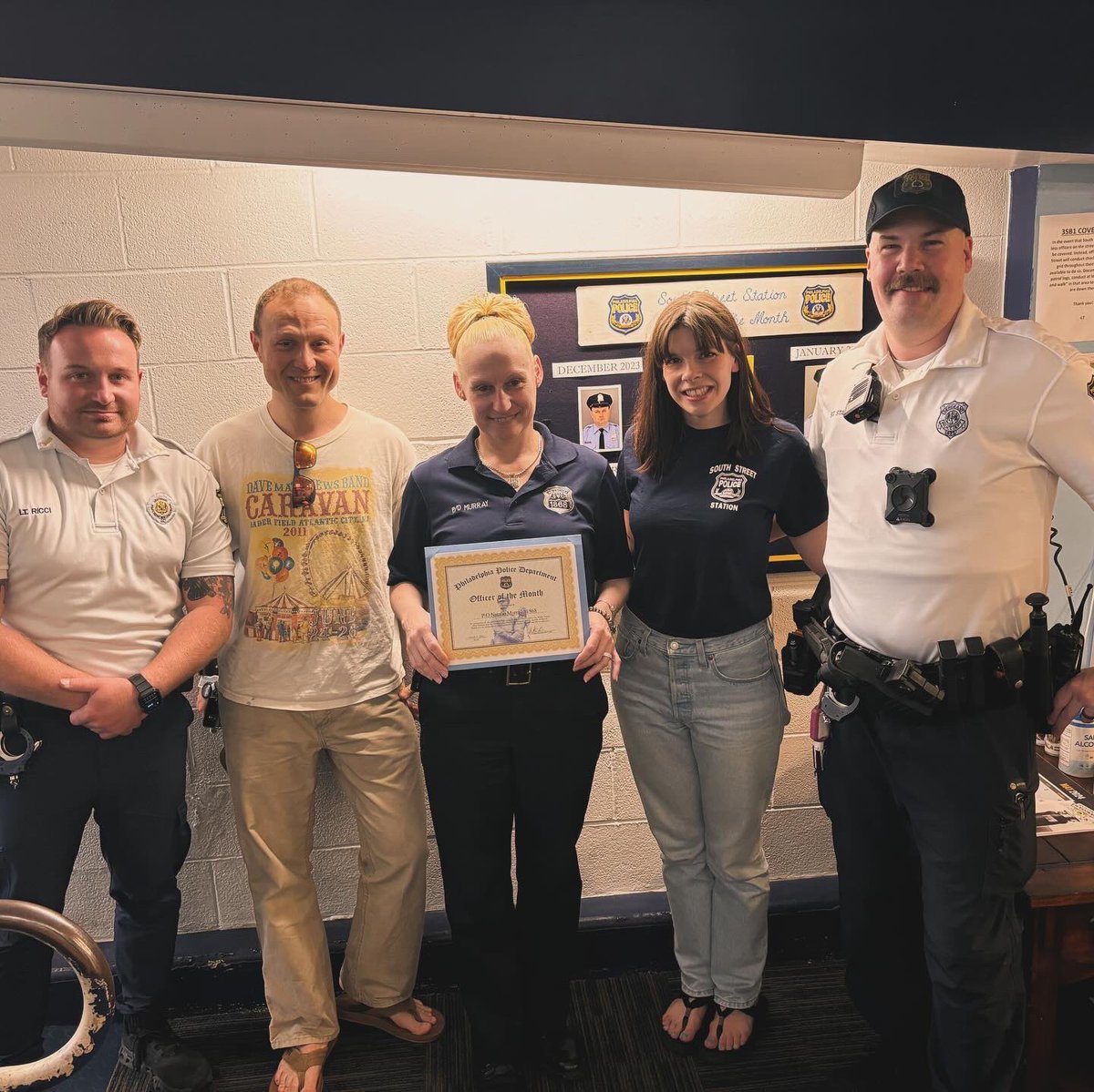 Community Stakeholders stopped by the mini station this week to present the South Street Officer of the Month award to the following for their outstanding service to the community! 

February- Ofc. Tommy Lewis 
March-Ofc. Natalie Murray 

Great work! 

#PhillyPD #PhillyPolice