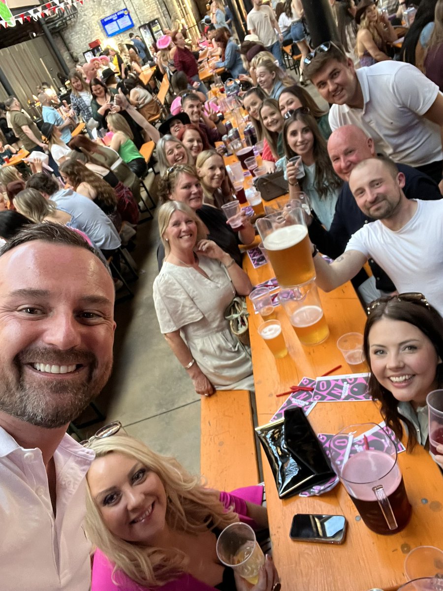 Mr_M_Dent's tweet image. A team that plays together, smashes it together! #bongosbingo #topteam