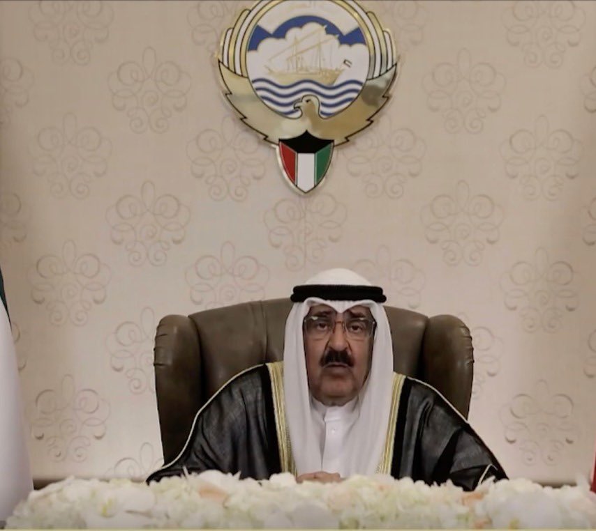 Almajlliss's tweet photo. عاجل / سمو أمير البلاد: لا أحد فوق القانون ولن أسمح على الإطلاق أن تستغل الديمقراطية لتحطيم الدولة. https://t.co/0Au7MDIPC7