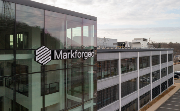 The latest #3Dprinting firm to release Q1 2024 results is @Markforged, which reports increased net losses & a decline in revenue. Despite cost-cutting efforts & launching a new #3Dprinter, it also had to pay @CF3DPrinting $17.3M for patent infringement. 3dprint.com/309461/3d-prin…