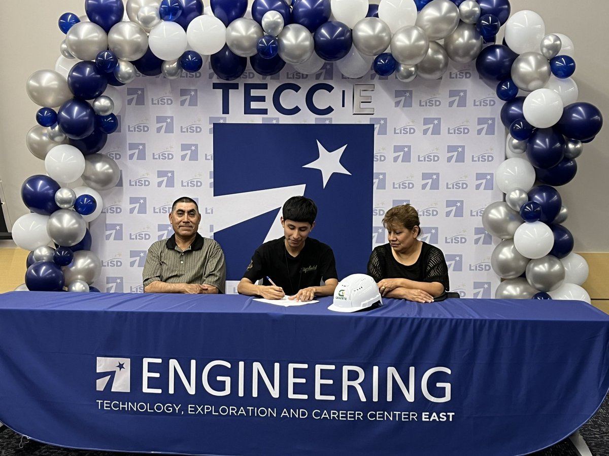 Presentation of Granite Scholarship to TECC East and @LewisvilleHS and @LHSHarmon, student Jesus Gonzalez. Congratulations sir! We are all so proud! @LewisvilleISD @lisdcte