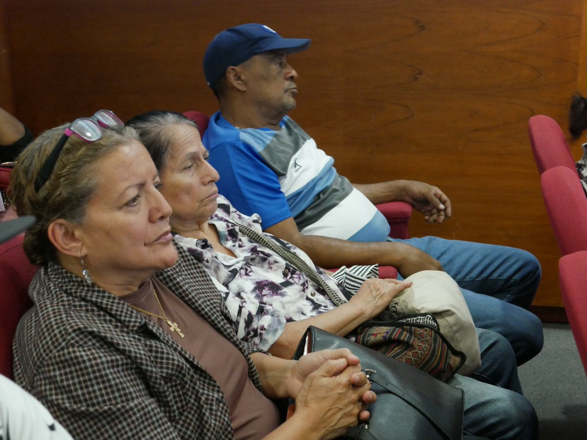 En el espacio de debate que se dio en el salón Simón Rodríguez de la AN el diputado Oliver Rivas 'condeno el como un mecanismo para agredir al pueblo venezolano y confiscar el ingreso de los y las venezolanas.' Destacó que en una consulta a 28 sectores laborales, los…
