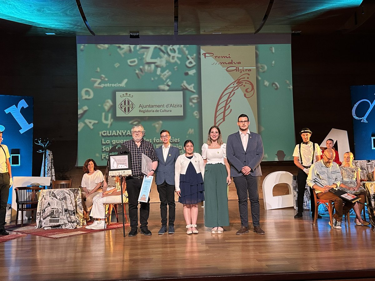 Lletres Falleres tweet media