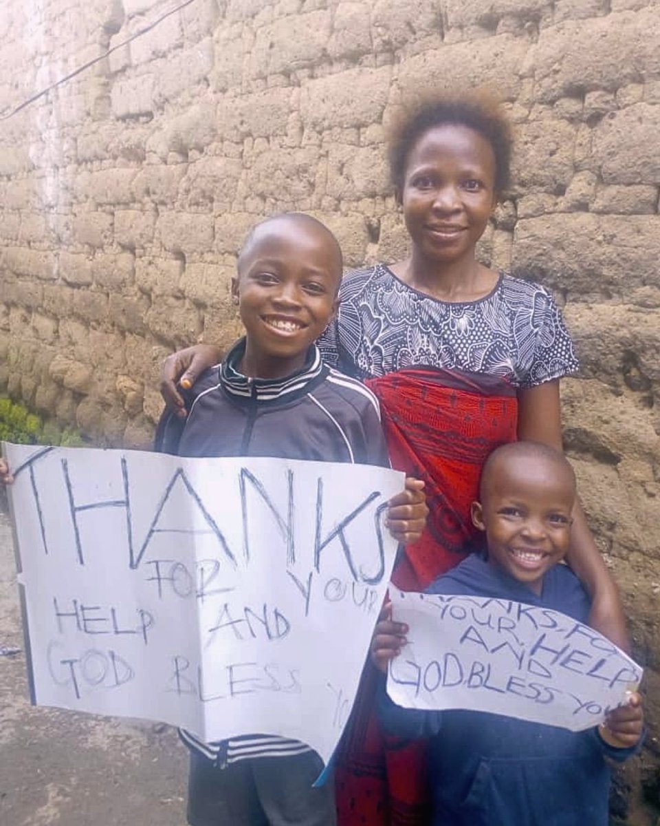 SaveOneLifeInc's tweet image. Happy Mother's Day 🩷 This is Brian and Alnuur, two sponsorship beneficiaries from Tanzania, with their mom. She works as a fruit vendor to provide for them. Today, we want to highlight the strength of all of the moms in our community, and wish everyone a restful and joyful day!