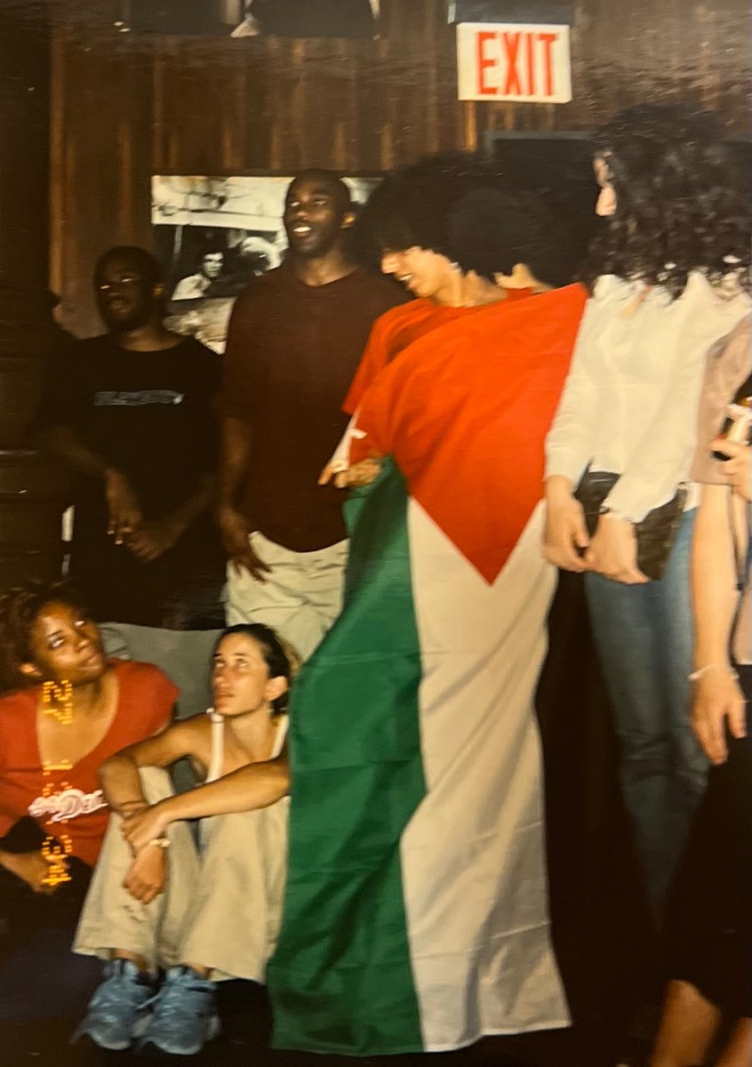 In April of 2002 me & Aunjanue Ellis quickly organized a concert to fundraise for the Palestine Red Crescent Society whose ambulances were targeted in the Jenin massacre. Mos Def, Talin Kweli & Imani Uzuri performed #FreePalestine