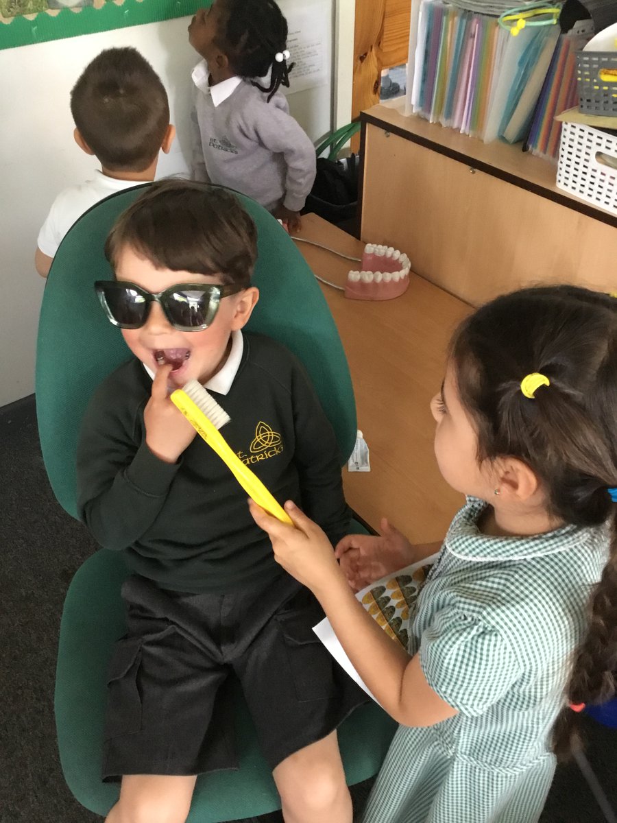 Reception have been learning so much about keeping our teeth healthy with Miss Louka this week! We loved our cola investigation and the dentist role play! We also love the Hey Duggee song which can help us brush our teeth: youtube.com/watch?v=u3vdGj… @st_patricks