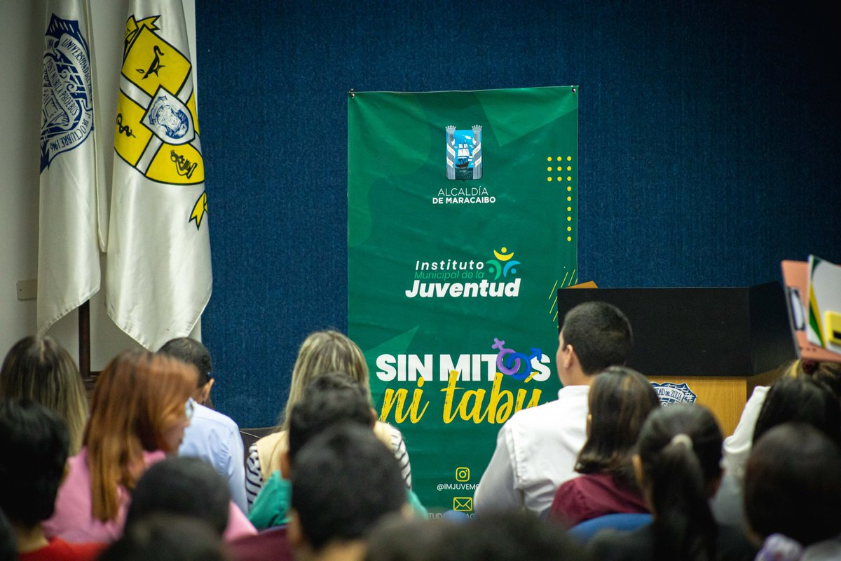 RafaelRamirezC's tweet photo. Iniciamos el programa Sin Mitos Ni Tabús en la Facultad de Medicina de @LUZadn.

Gracias a estos jóvenes por su compromiso con Maracaibo. Difundiendo procedimientos, métodos y otras formas para que la juventud lleve una sexualidad responsable, también cuidamos el futuro de la ciudad.
