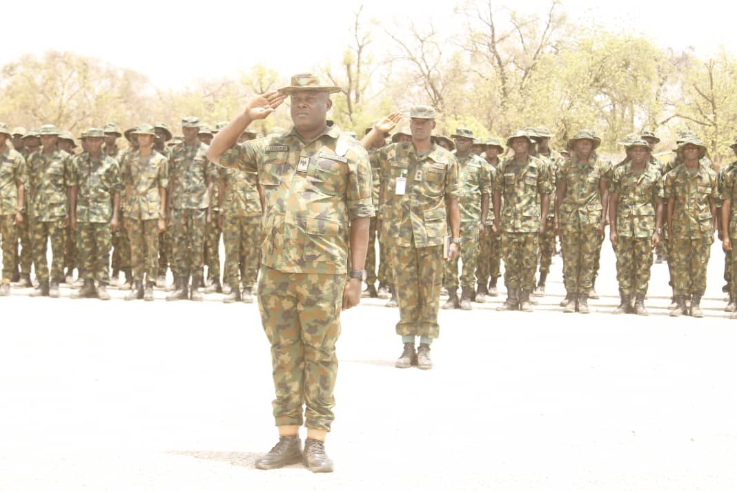 NEVER REST ON YOUR OARS TILL OUR COUNTRY IS COMPLETELY SAFE...HMOD charges troops of Operation HADARIN DAJI The Honourable Minister of Defence @MODInfoNg Mohammed Badaru Abubakar has charged troops of Operation HADARIN DAJI not to rest on their oars till the entire country is…