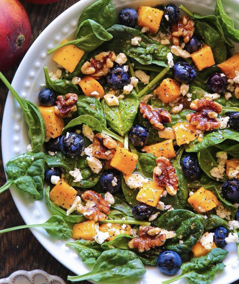 Mango 🥭 and Spinach Salad 🥗 with
Blueberries 🫐, Walnuts, Feta Cheese 🫕, and Lemon 🍋 Honey 🍯 Mustard Dressing.