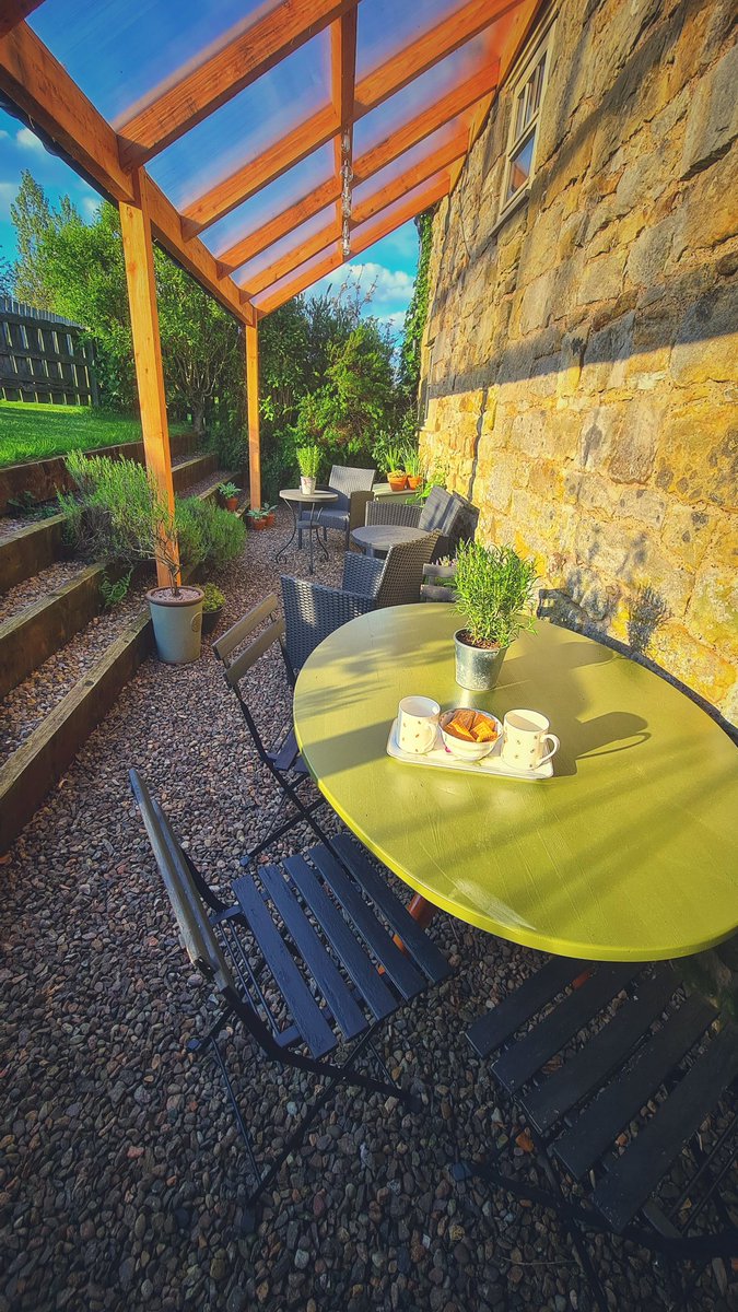 MerryView & TawnyNook Cottage are perfect places to return to after busy days out sightseeing around Northumberland. 
Enjoy evenings out in the garden, catching the last rays of sunshine listening to birdsong as the sun sets.

#CountryCottage 
#HolidayCottage