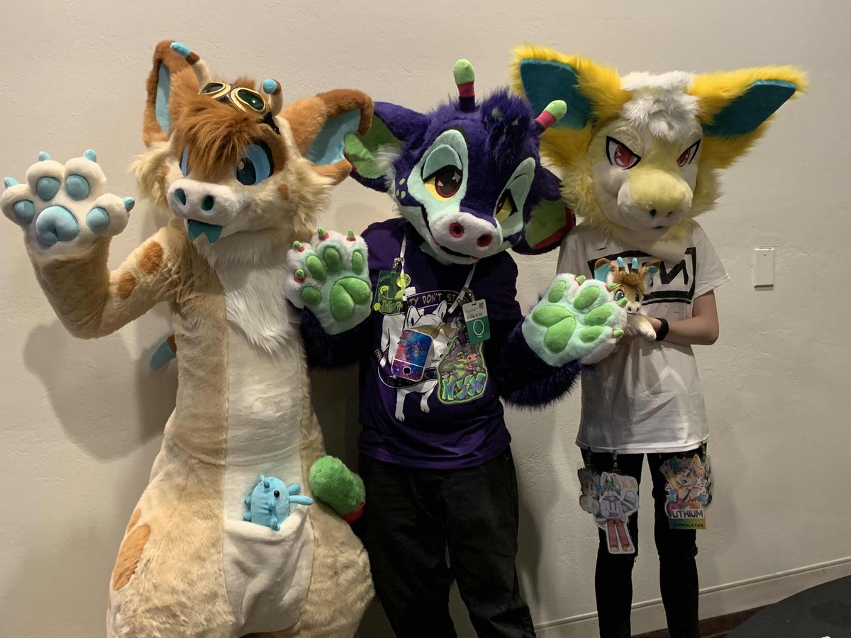 ✨ 🚀 We are hosting a small Xeros meet up at #FWA2024! 🚀✨

WHERE: Hilton Hotel, Floor 2, Room 208. Directly to the right of the sky bridge, can’t miss it! 

WHEN: Today! Friday, May 10th at 7:30PM EST! 

We have kandi making, goodie bags and more, feel free to stop by! 🪐✨