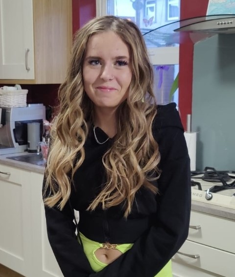 Gardaí are seeking the public's assistance in tracing the whereabouts of 14-year-old Eire King who was last seen on Wednesday evening in the Skibbereen area of Co Cork.