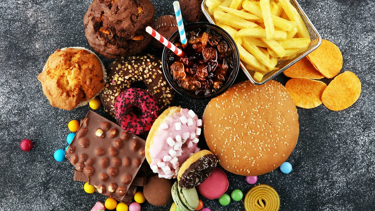 Revealed: The 21 ultra-processed foods you need to avoid and the ones that are actually healthy, according to a 30-year study trib.al/1fNqJwm