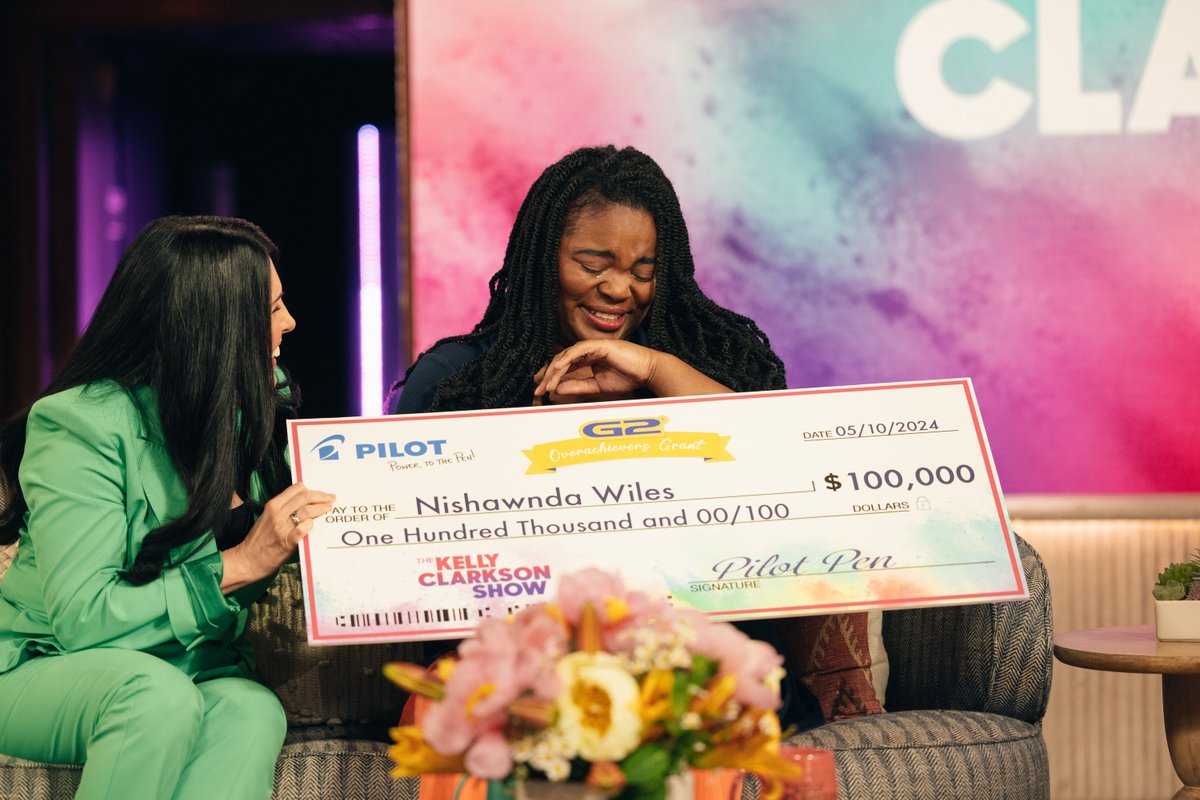 Nishawnda Wiles, founder of RKFD Lightning, is this year’s $100,000 G2 Overachievers Grant Winner! We’re beyond inspired by Nishawnda’s unstoppable spirit and drive to make her hometown a thriving community for female athletes.

#PowerToThePen #KellyClarksonShow
