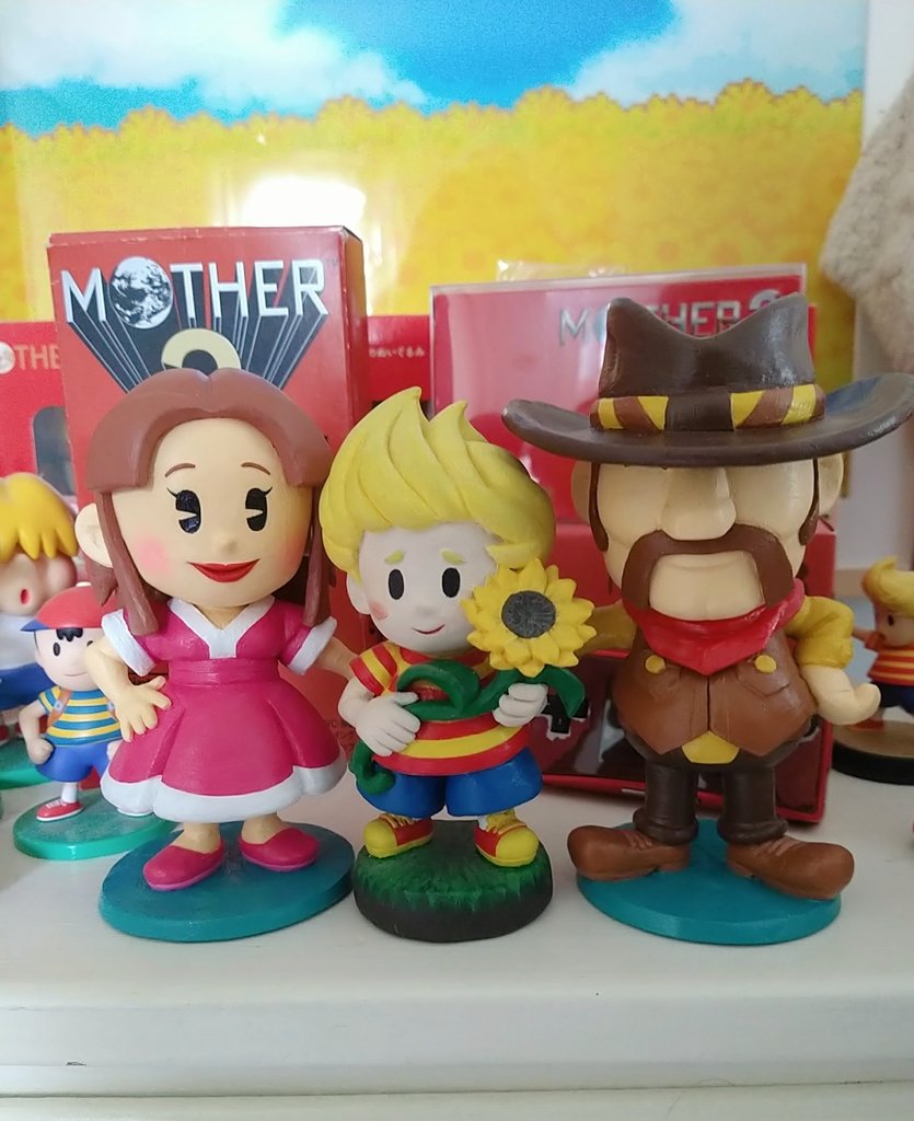 spongebobfan360's tweet photo. got my commission from @Matabei89 today, hinawa and flint, look how CUTE AND PERFECT THEY ARE!!! 🥺 they scale so perfectly with the lucas he made a few years ago! THANK YOU MATT!!! 🌻 https://t.co/5J4KHDTiyc