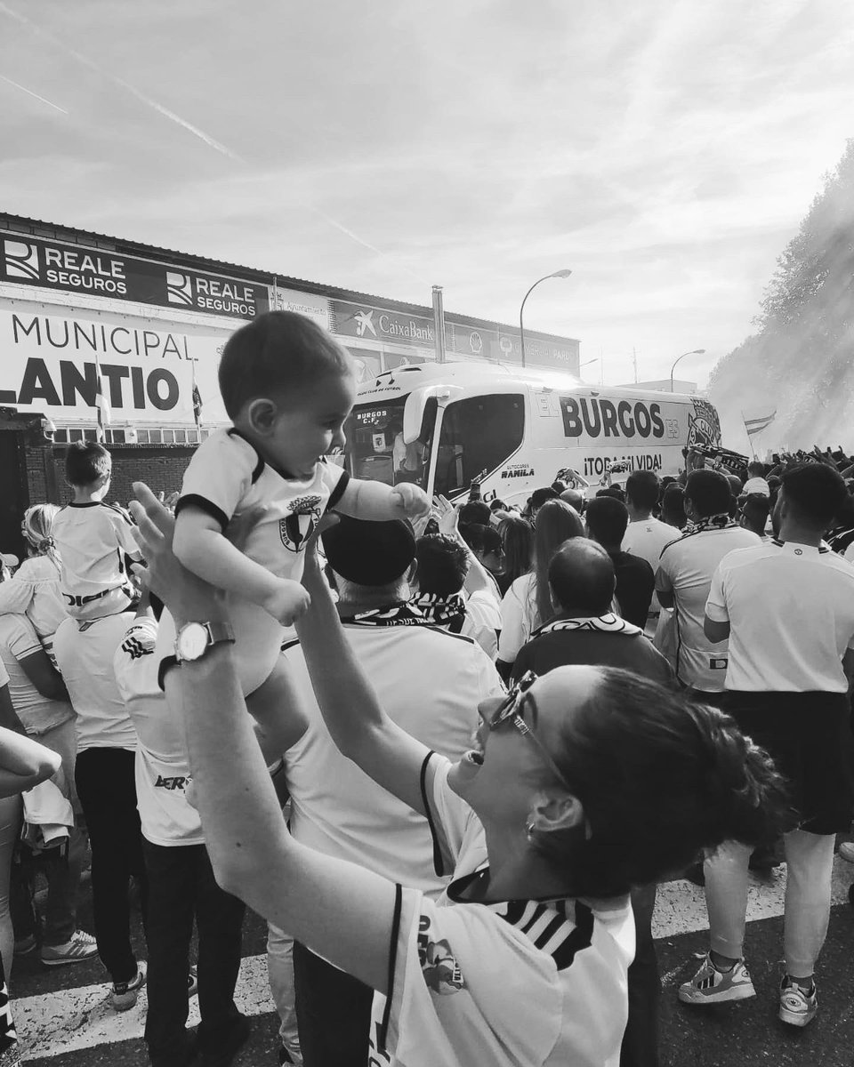 Sandra_Ruiz7's tweet photo. #Soymadreblanquinegra https://t.co/X8CWBd6rIq