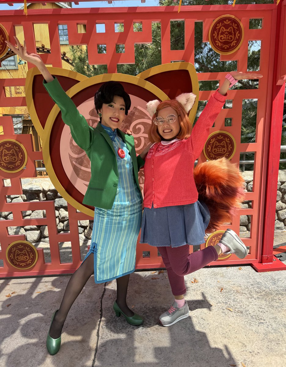 Surprise! Ming Lee and Meilin Lee are back at Disney’s California Adventure! #DCA #DisneyCaliforniaAdventure #Disneyland #PixarFest #TurningRed