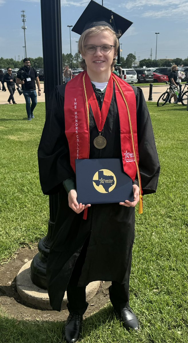 Kelle Adams tweet media