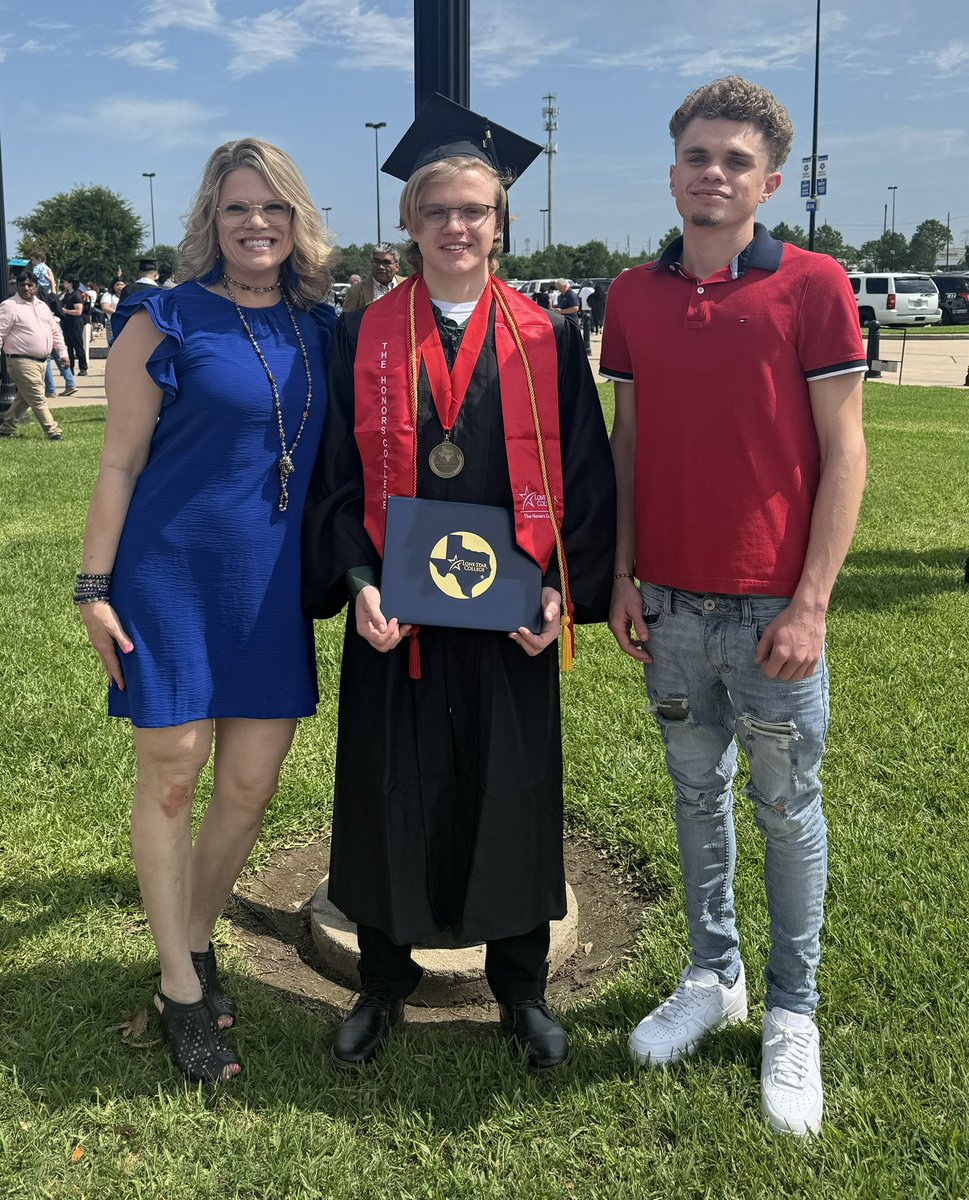 Kelle Adams tweet media