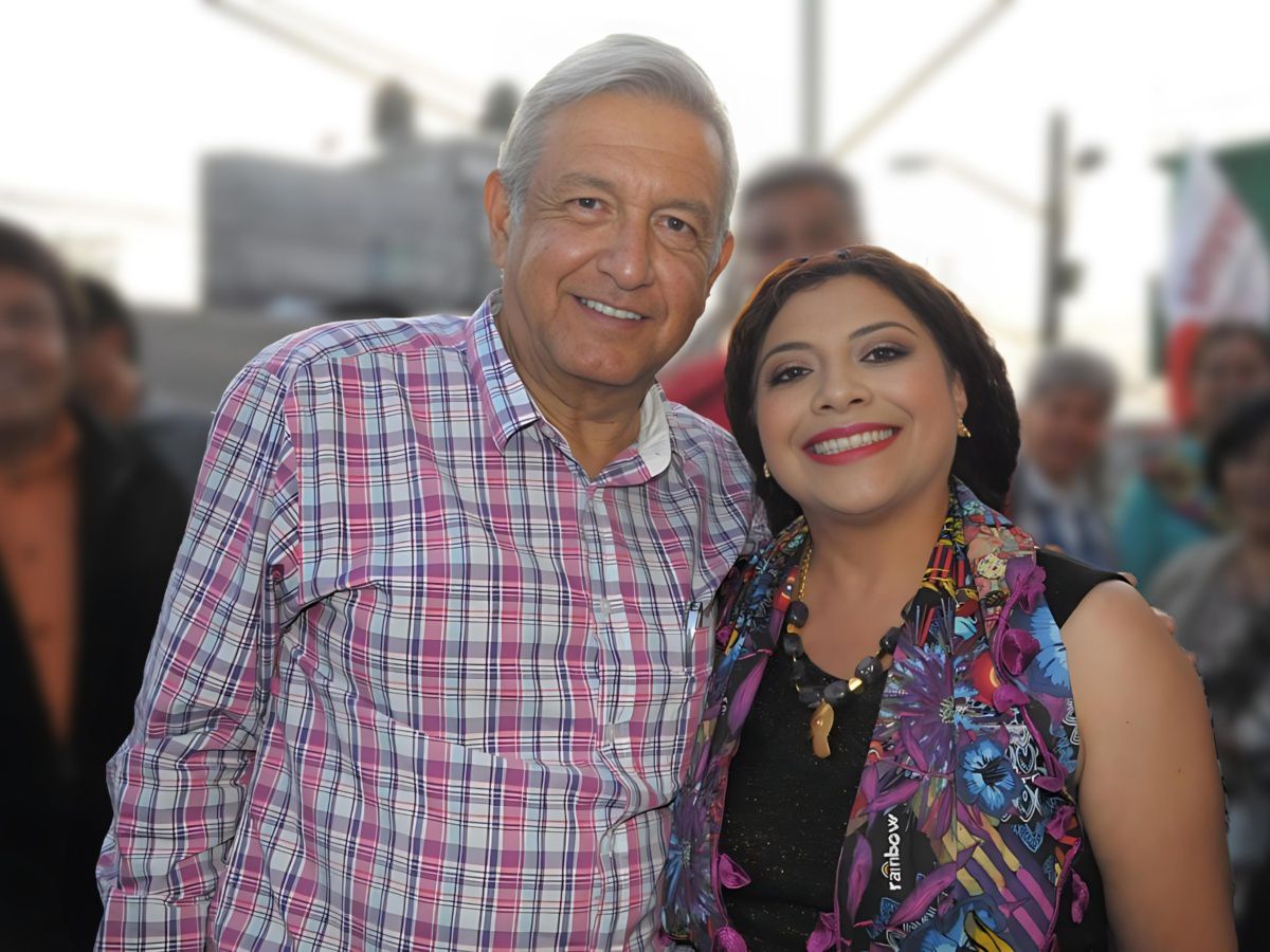 La oposición tan desesperada sigue difundiendo un video editado para cuestionar mi obradorismo.

Para mí siempre ha sido y es un honor caminar a lado del presidente Andrés Manuel López Obrador. Llevamos décadas en la lucha por un mejor país y transformando la Ciudad desde la