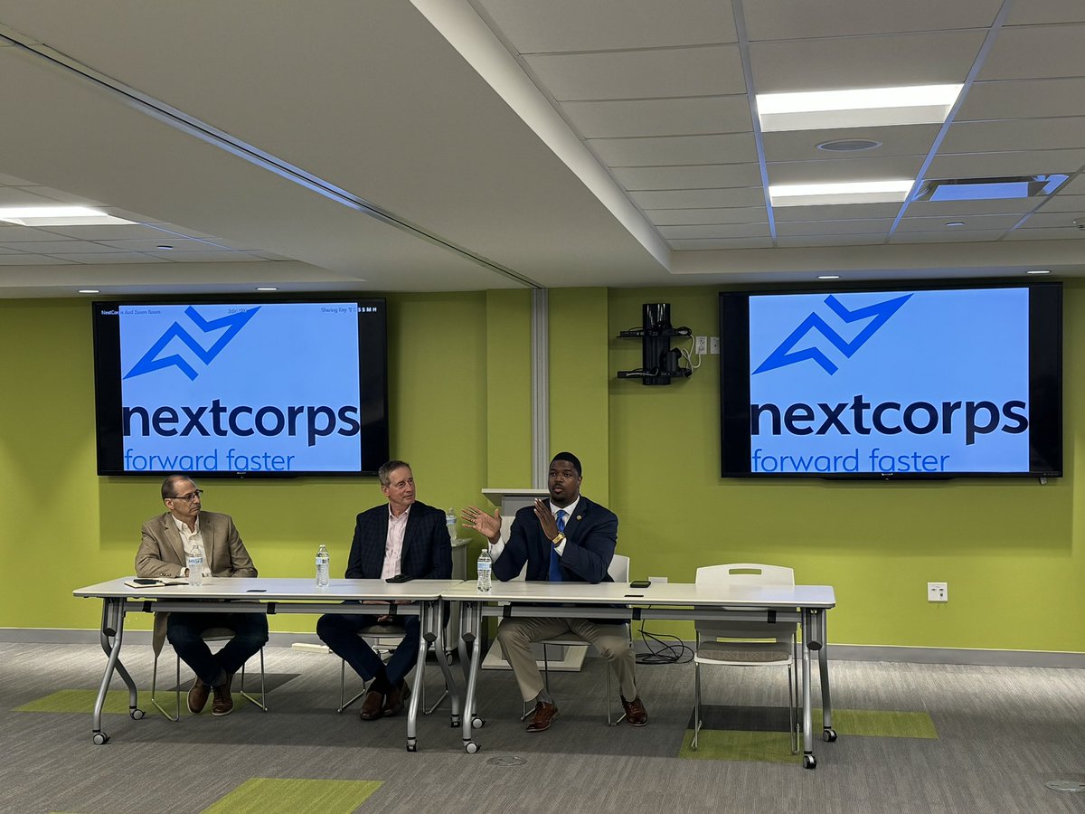 .@RochesterChambr CEO @BobDuffyROC joining @nextcorps’ @JimSenall and NYS Regent @AdrianHaleROC to present at the @MCBA_ny Leadership Academy on economic growth and development efforts throughout Greater Rochester. @RochesterChambr is proud to be the region’s voice of business!