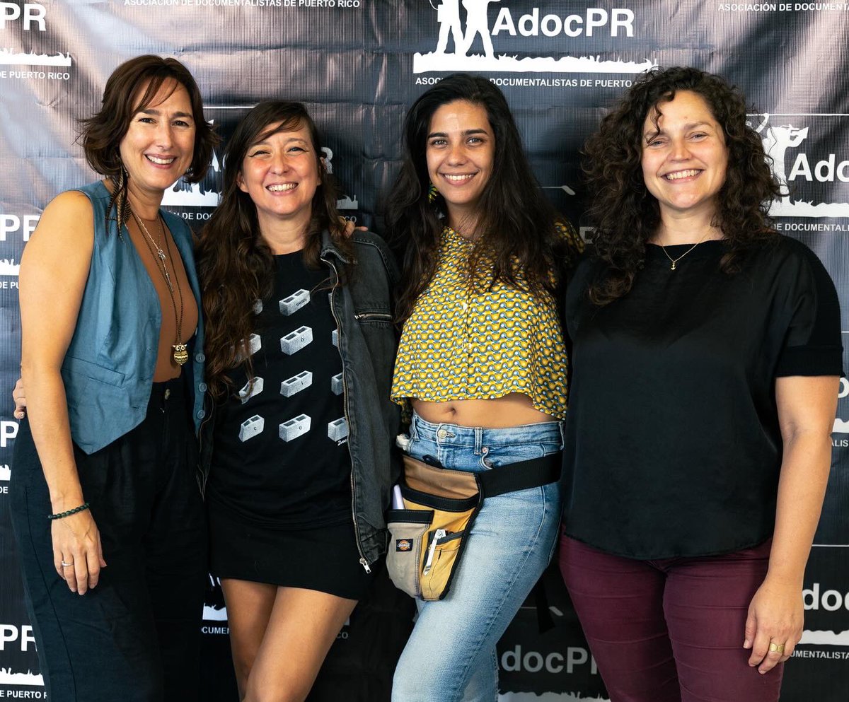 AdocPR's tweet photo. Nuestro segundo día de la muestra estuvo 🔥. ¡Gracias a todxs por su asistencia! Continuamos hoy y mañana. ¡No te lo pierdas! #AdocPR #LaMuestra https://t.co/cwu3TZcvpE
