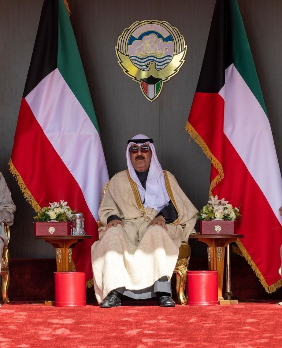 الله يصلح الحال و ان شاء الله خير  بـ القرار و الله يحفظ البلاد من كل مكروه و تعود الكويت من جديد 👍🏻