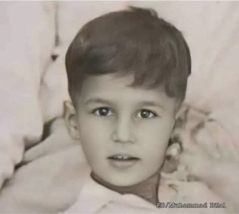 یہ وہ ضدی بچہ ہے جو ہزاروں کوششوں کے باوجود معافی نہیں مانگ رہا 😐