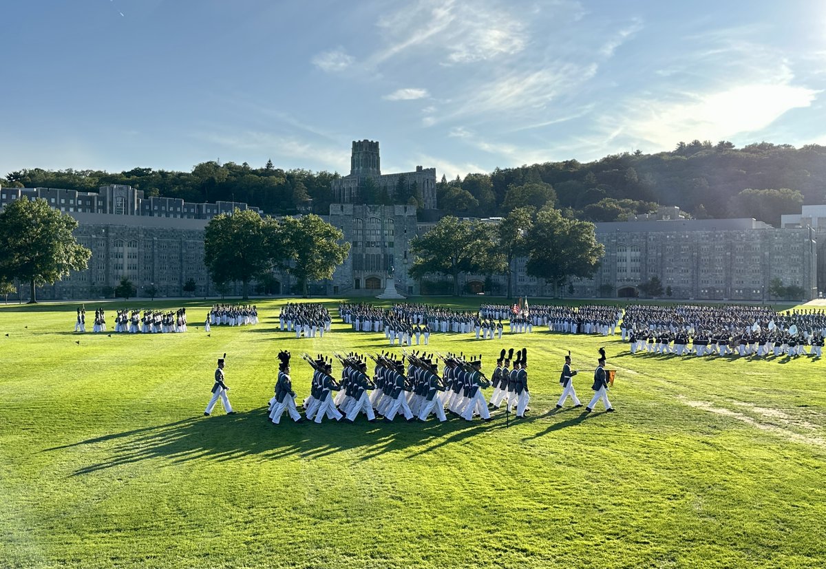 I'm excited to share some professional news: @WestPoint_USMA has seen fit to promote me to full Professor of International Relations. Many thanks to the mentors, colleagues, and friends whose support has been instrumental in helping me reach this milestone in my career!