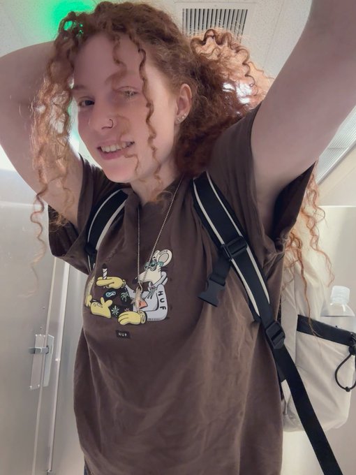 Anyone else&rsquo;s airport wardrobe consist of the same three or four&ldquo;safe&rdquo; clothing pieces just sort of recycled