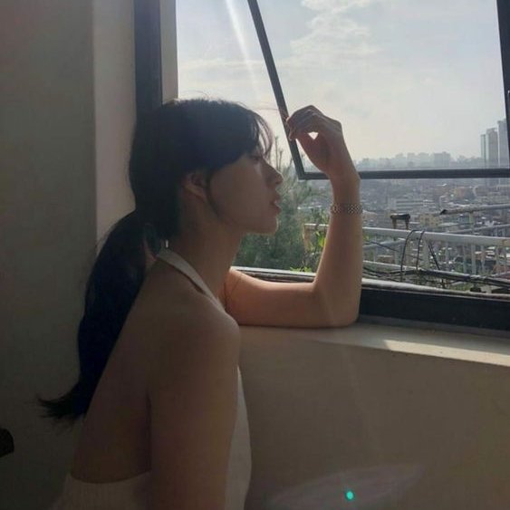gblleeel's tweet photo. 🔆. https://t.co/fV5i6S8EkP