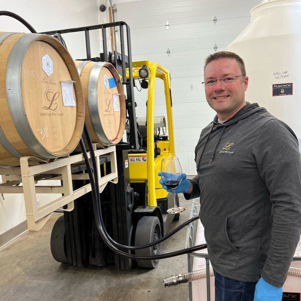 'Red Mountain class with Spokane pricing' is how Liberty Lake Winery promotes their #wines, sourced only from #RedMountain. All #redwine production made under a #solarpowered roof making this winery one of the few net-zero wineries in the state.
