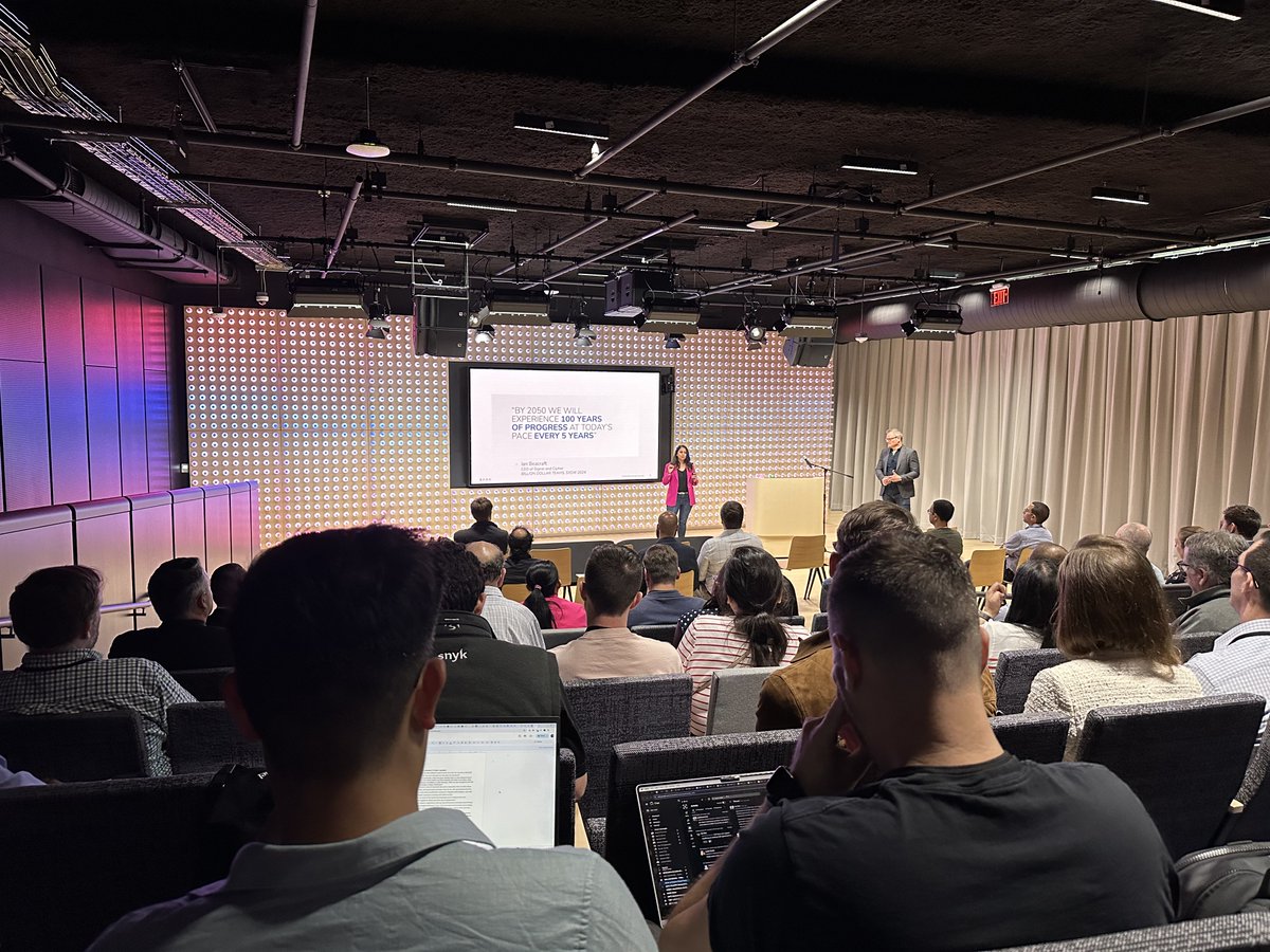 Another successful stop for SADA's Cloud Transformation Tour! Shoutout to the business & IT leaders who joined us in Boston & Toronto for a day packed with the latest @GoogleCloud innovation. ☁️ 📸 Next week, we wrap up in Dallas & Chicago. Don't miss it! ow.ly/m6qU50RC8a4