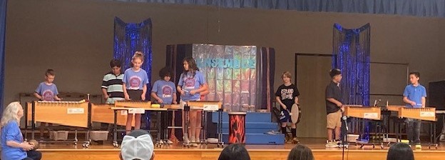RedlandOaksES's tweet image. The @RedlandOaksES Orff Ensemble performed last night for our families and friends. Their playlist even included &apos;Crazy Train&apos;! Great job to the ensemble and Miss Pavel.  🦝 @NEISD #neisd