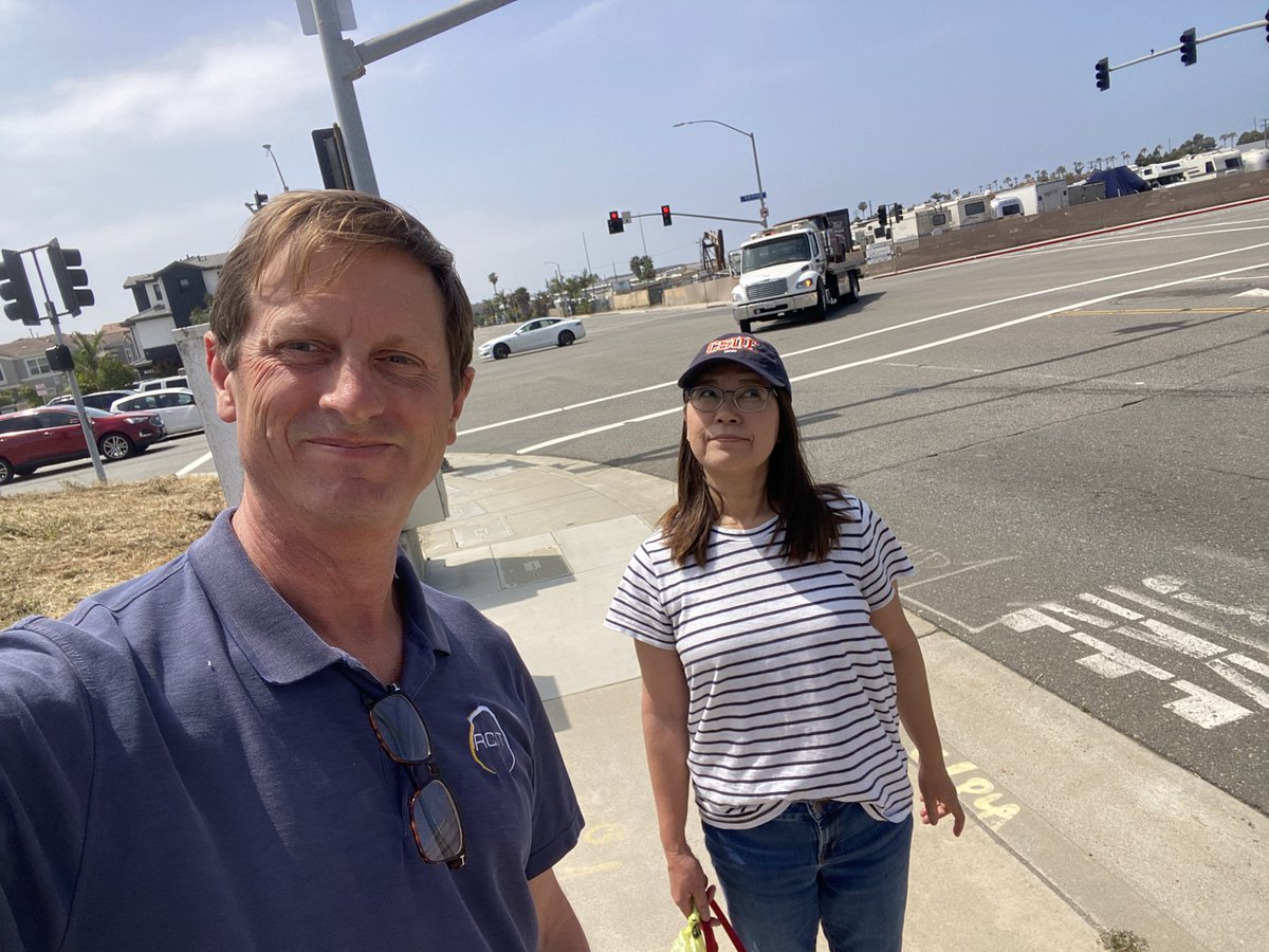 softypapa's tweet photo. During our lunchtime dog walk, our black dog Ollie 🐕🦺 wanted to take the long route. I turned to Yumiko to ask, “Have you got time for a longer walk?” and was met with this face… #NothingButTime 😀 https://t.co/dp8TZQV9IQ