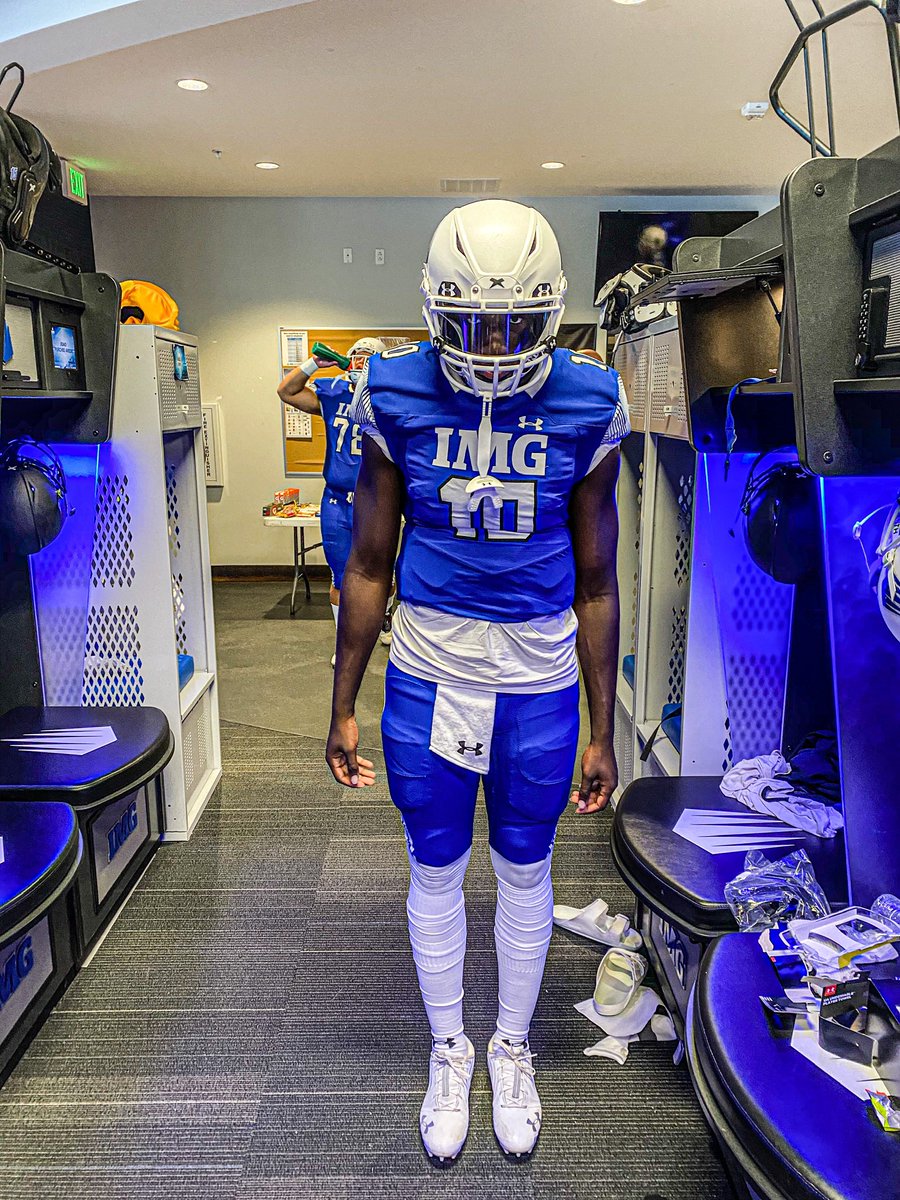 6’4 Flex Tight end 4 Years of Eligibility 😁 Let’s gooo I need a home⭐️