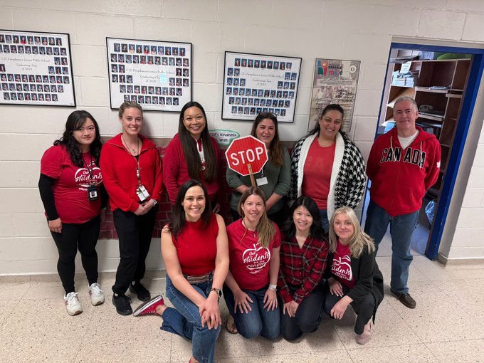C D Farquharson JPS united in their #ETTRedforEd this week. Why? It's cause they're committed to standing up for better working conditions for teachers & learning conditions for students at the negotiations table #onted