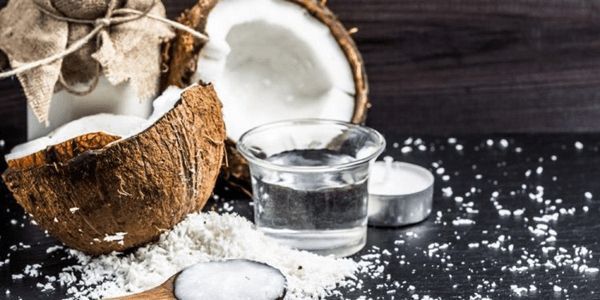 8 Reasons Why You Should Add Coconut Oil to Your Survival Stockpile southernnation.org/preparedness/8… #FreeDixie #DeoVindice #FJB