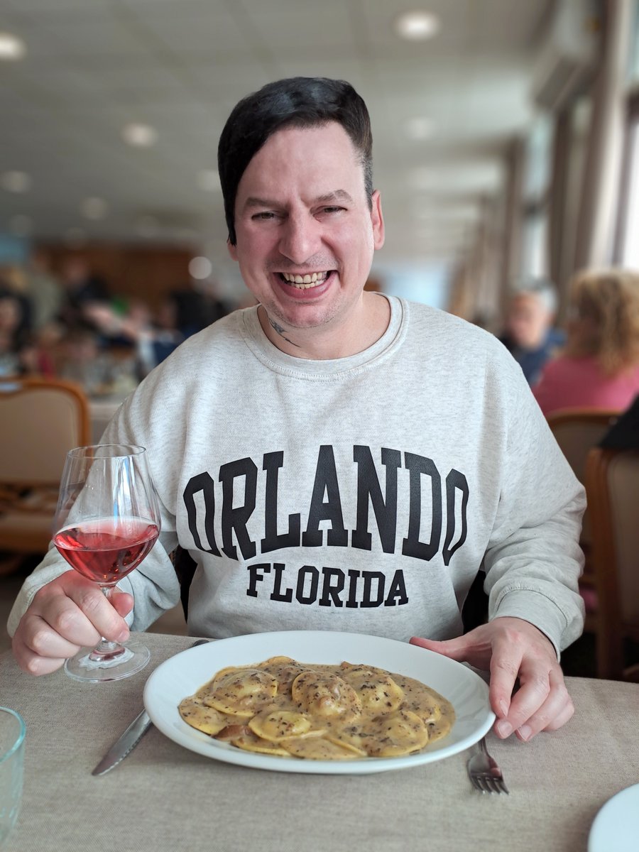 Rick is enjoying schiaffoni with porcini mushrooms in truffle sauce at 'IL SAGITTARIO Restaurant' in Polignano a Mare, Italy. 🍴🧒🍷 #rickwesley #richkids #ilsagittariorestaurant #lunch #polignanoamare #apulia #beach #sea #relax
