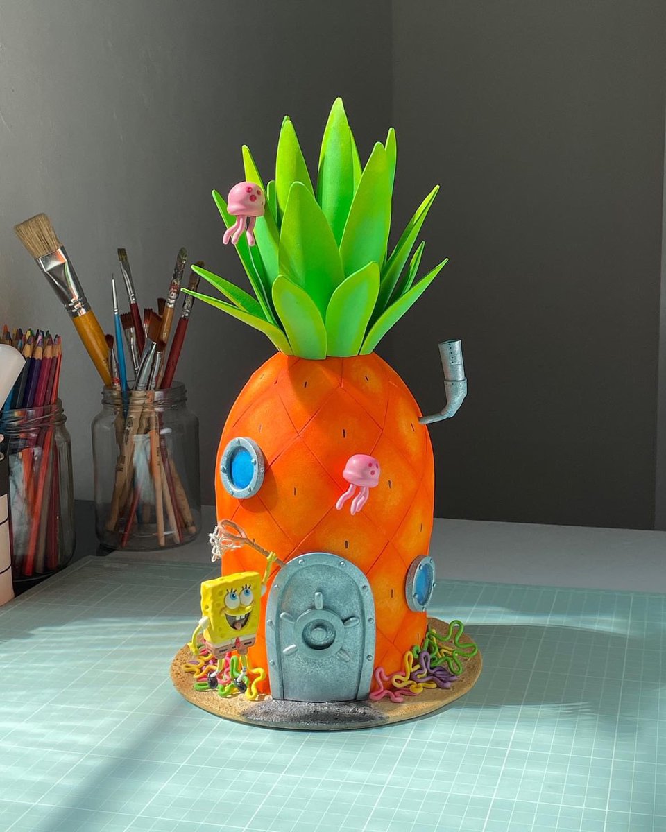 lucasduaart_'s tweet photo. Alguns amigos artesão nos unimos para uma rifa solidária e todo valor será doado para as vítimas das enchentes no Rio Grande do Sul! 

Um dos prêmios é a casa do bob esponja que fiz, quem não puder participar compartilha por favor! https://t.co/aO5SIAhpqi