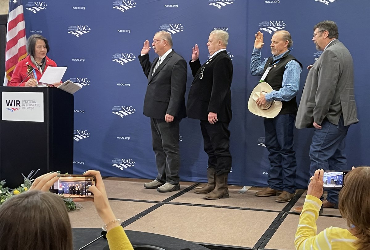 WACounties's tweet photo. Stevens County Commissioner and WSAC Board of Directors Member Wes McCart being sworn in as our @NACoTweets WIR President! Congratulations, Commissioner McCart! #WAcounties #NACo #LocalGov https://t.co/avRLZlkKbi