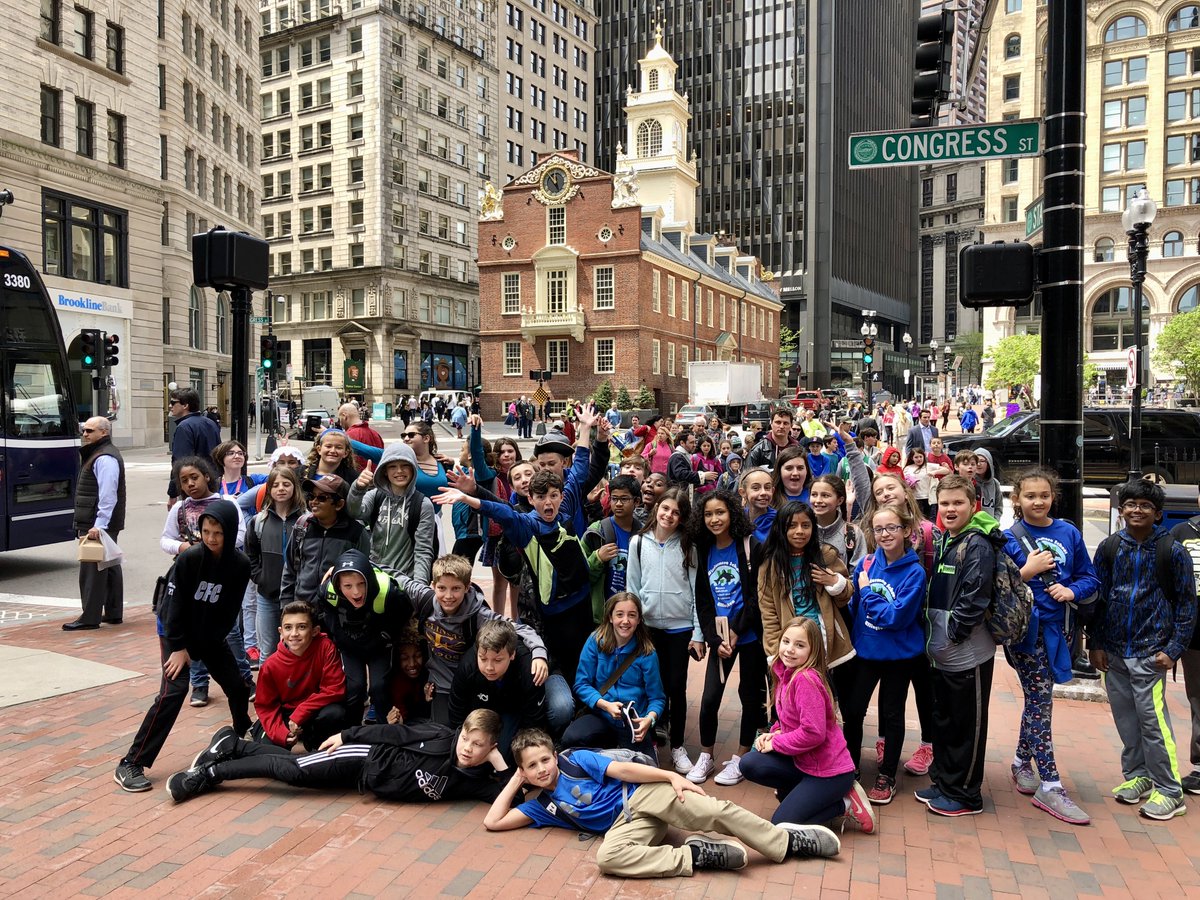 What's it like to take a private guided walking tour of Boston's Freedom Trail with Paul Revere relative Ben Edwards? Here are over 500 photos. instagram.com/BostonHistory #Boston #PrivateTour #FreedomTrail