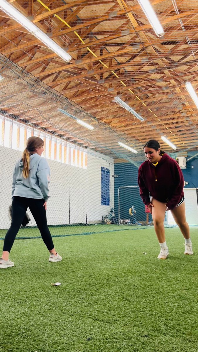 jasmineM2026's tweet photo. I am so blessed to be able to give back to the sport and community who has given me so much already. I love that I now get to be a role model to these young athletes as I know how important my role model was/is to me.  

#varsity #2026rhp #JasmineMorales #6aSoftball
@CoachKellyFord @StacyMayJohnson @lauraberg44  @StaceyNuveman @Forever_Jordann @JustinShults33 @walljasperlsu @whitney_arion @YvetteHealy @UCSDCoachG @BalintMaggie @Coach_Fisher @DedeannPH1 @coach_simm 
@coachcbartlett @Coachhump13 @OregonBlaze